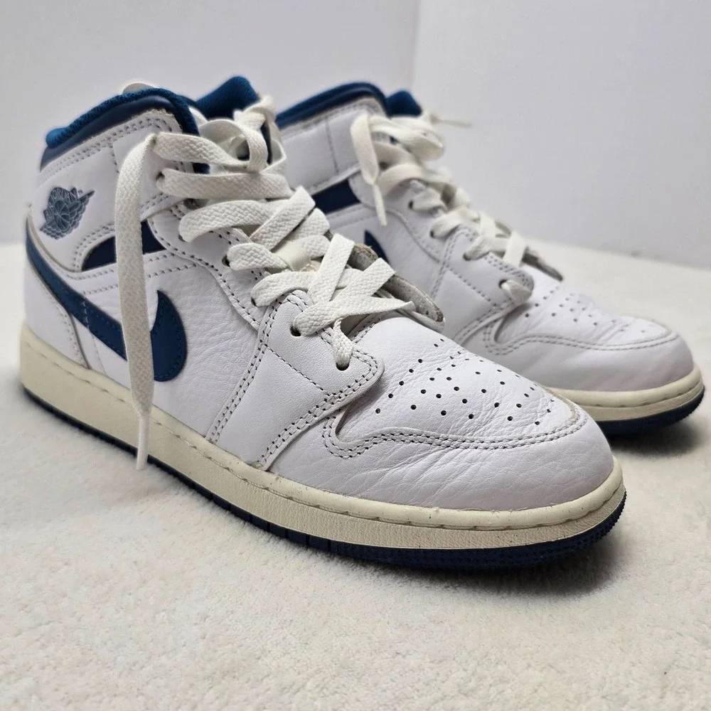Jordan Air Jordan 1 Mid Midnight Navy White Streetwear Kids Sneaker 4Y